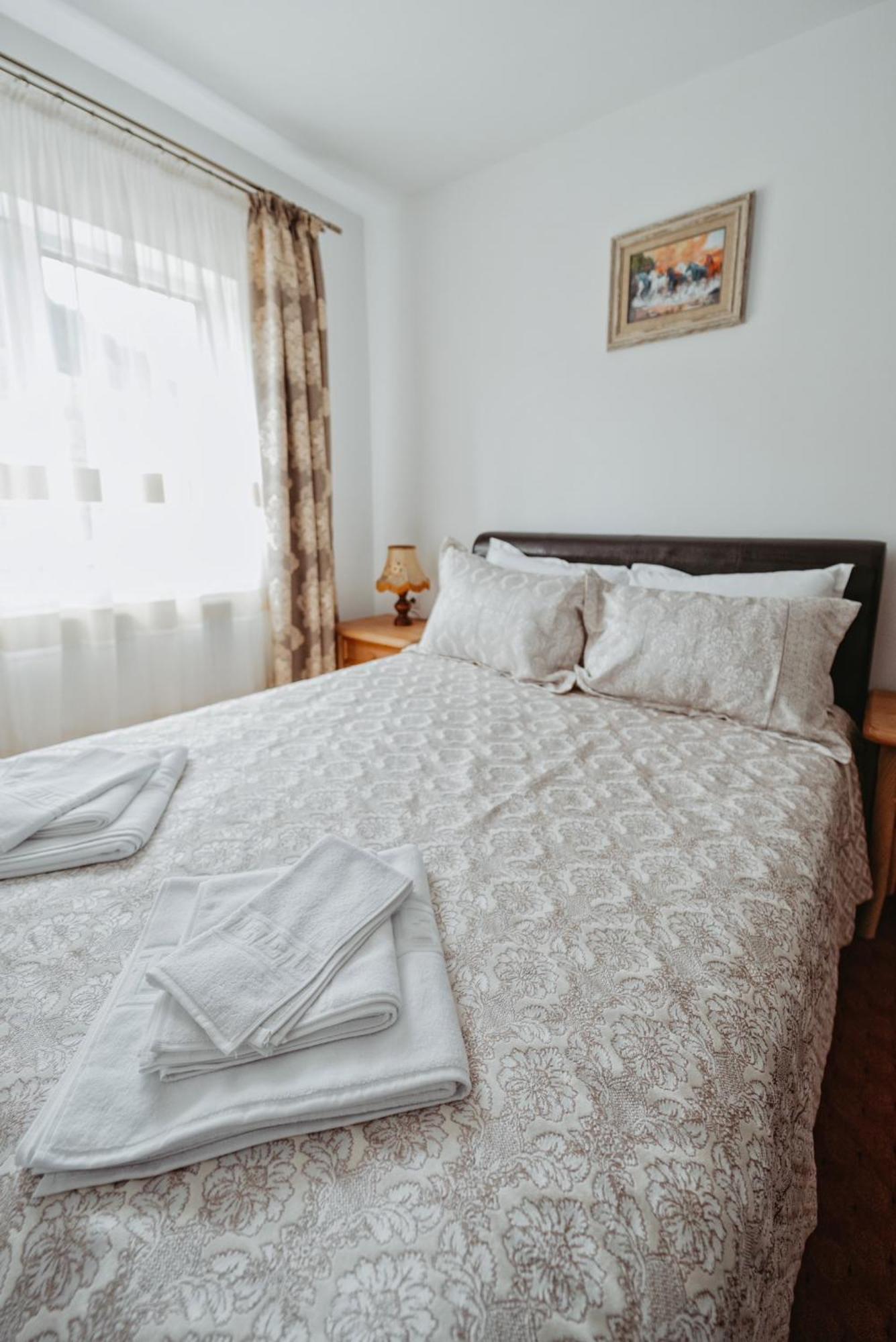 Hotel Complex Turistic Constantin Bucovina Câmpulung Moldovenesc Esterno foto