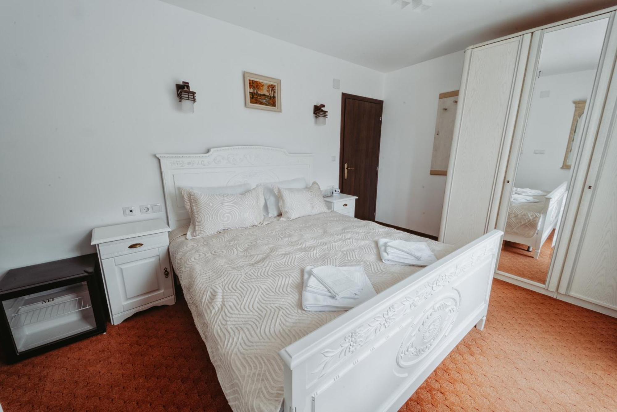 Hotel Complex Turistic Constantin Bucovina Câmpulung Moldovenesc Esterno foto