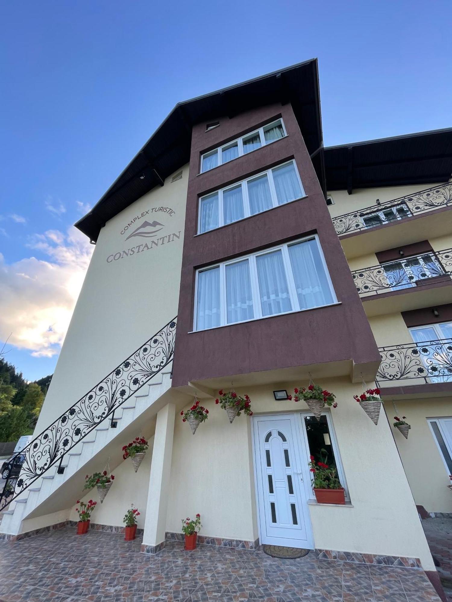 Hotel Complex Turistic Constantin Bucovina Câmpulung Moldovenesc Esterno foto